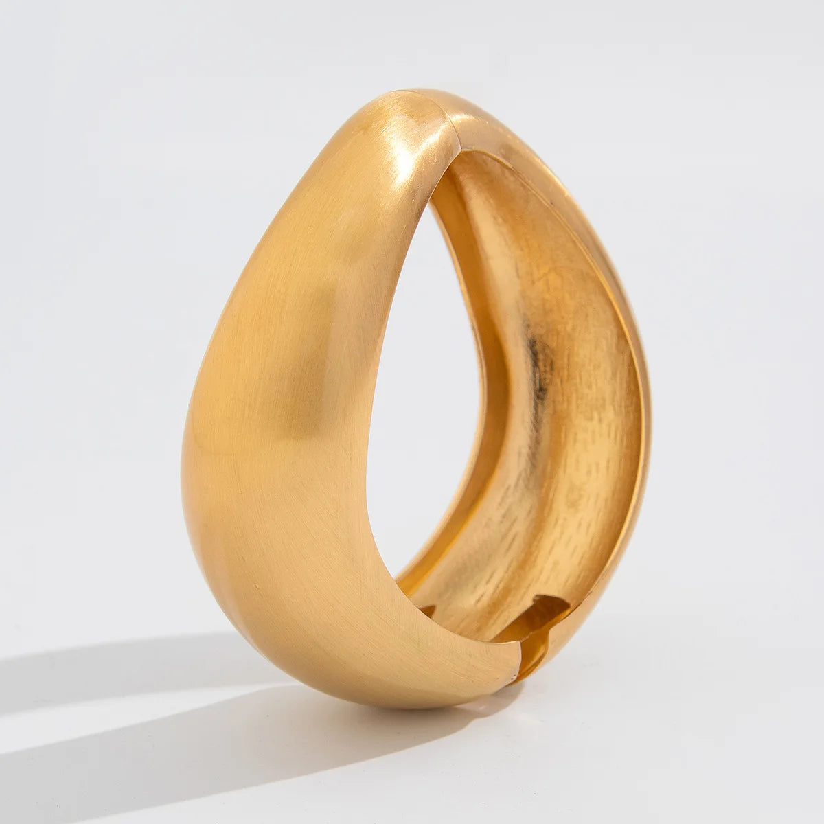 Bracelet manchette large doré pour femme