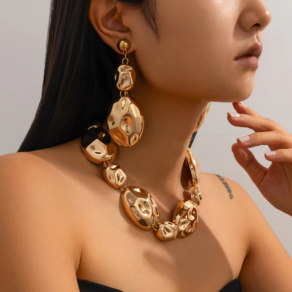 Gros Collier et Boucles d’Oreilles Salircon