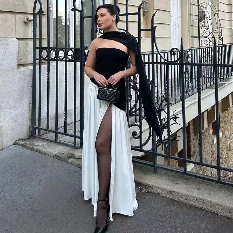 Robe Blanc & Noir Longue Chic Classe découpe jambe
